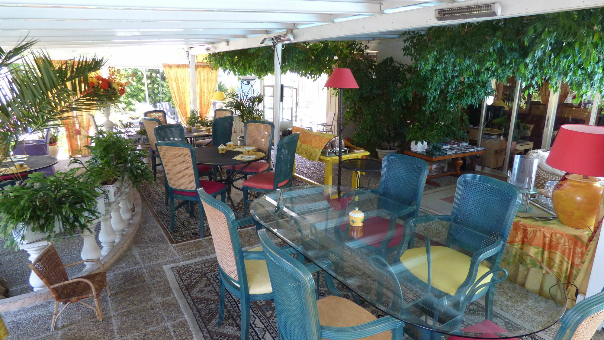 Hotel L'Olivier - Piscine & Parking Cannes Eksteriør bilde
